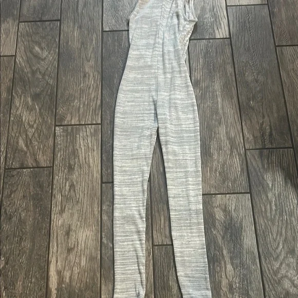 Gray Hooded Sleeveless Jumpsuit - Picture 5 of 6